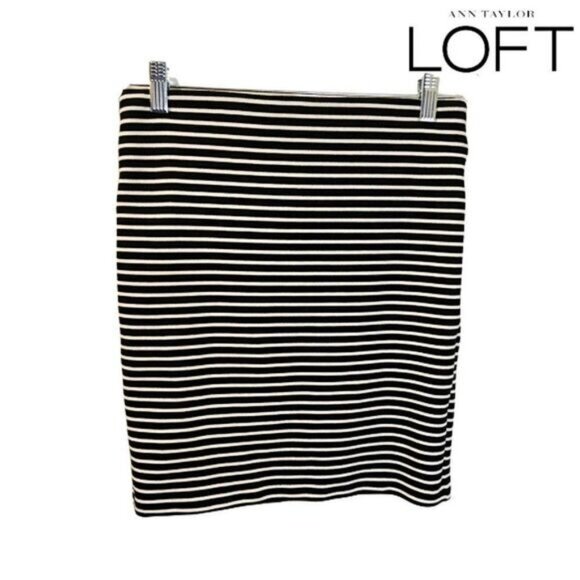 Ann Taylor LOFT Women's Contour Fit Pull-on Stretched Knit Skirt - Picture 3 of 5